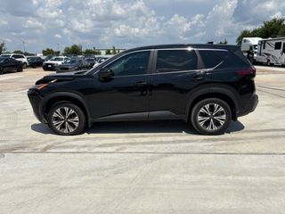 2023 Nissan Rogue SV FWD - Exterior Side Driver Image